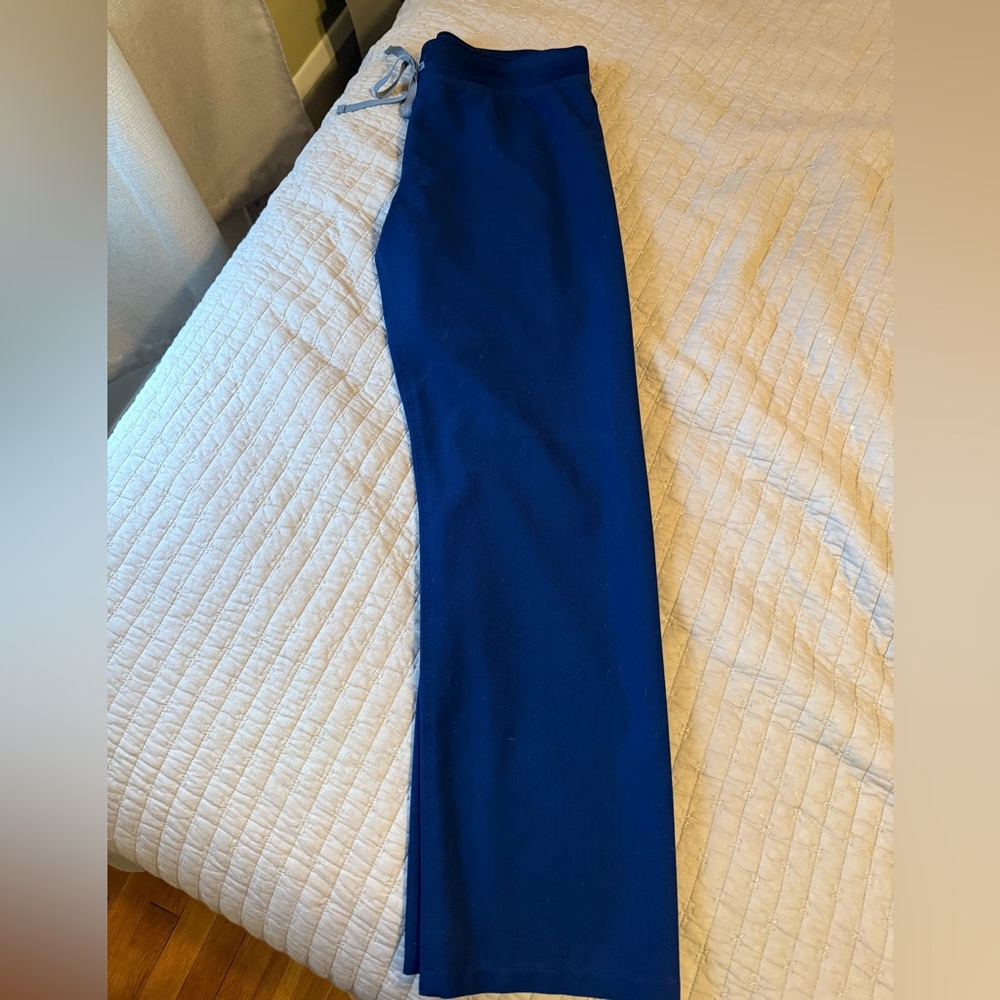 Figs Livingston basic scrub pants